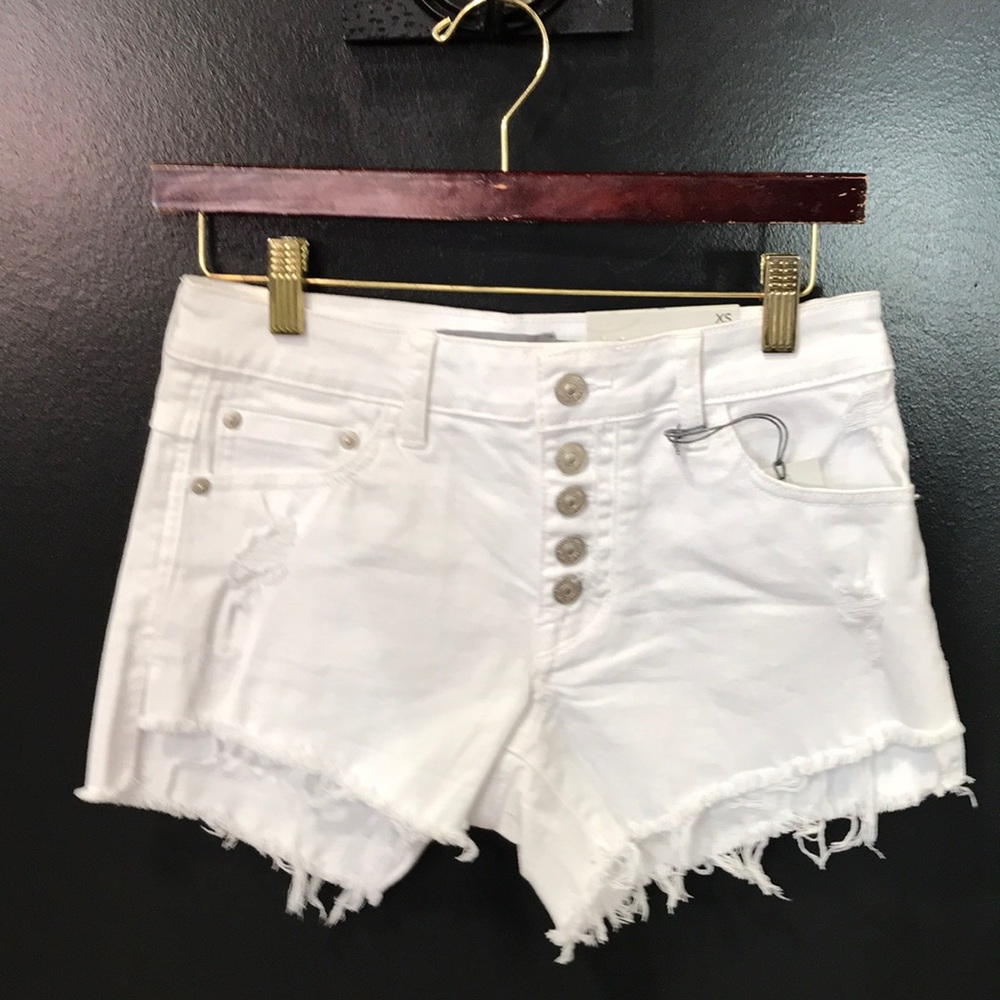 Cut off jeans shorts